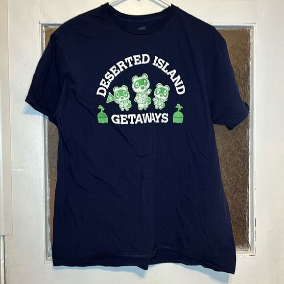 Animal Crossing Women’s Deserted Island Getaways Navy Blue and Green Tshirt XL - Picture 1 of 6